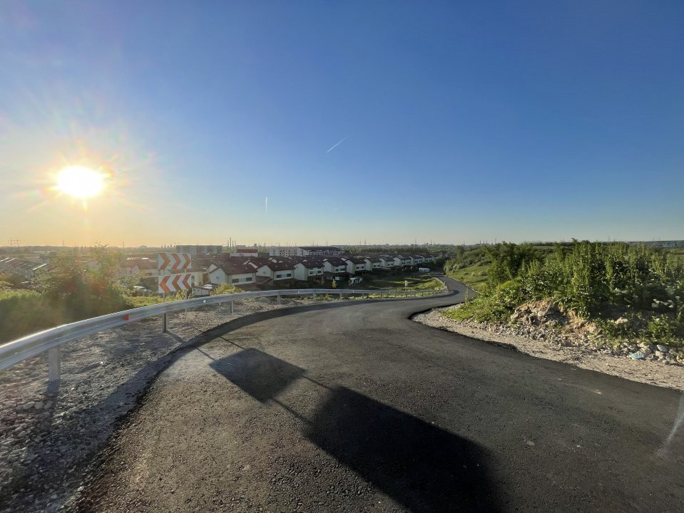 Teren de vanzare intravilan pe colina Popesti Leordeni, zona Trend ,investitie