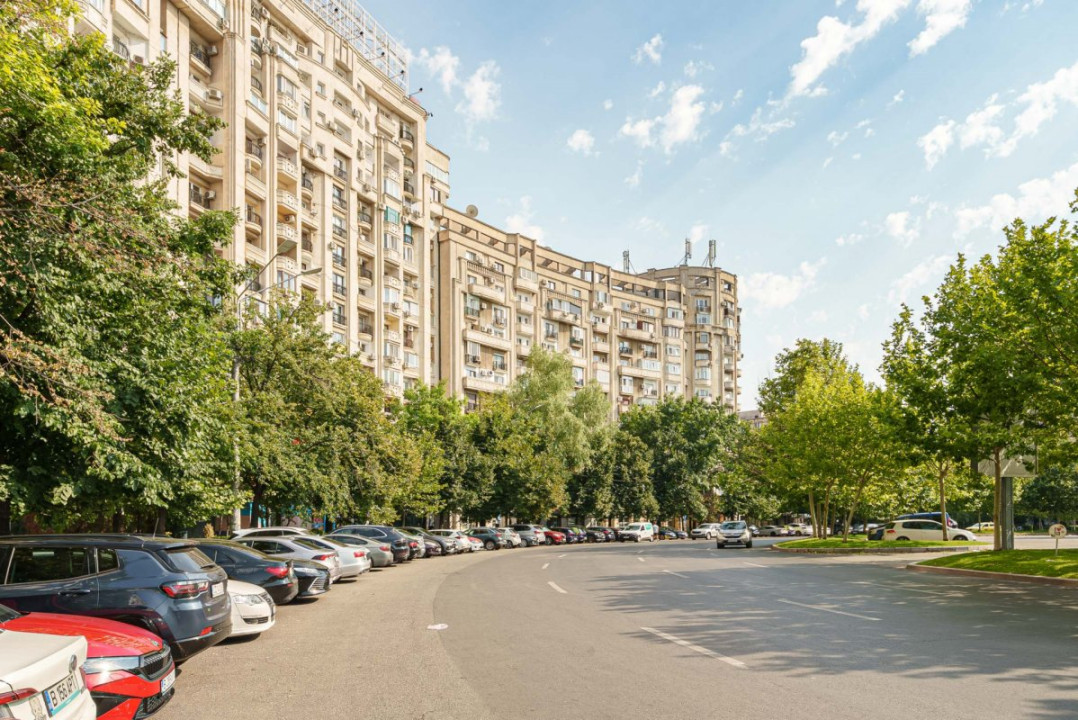 Singurul apartament de vanzare de acest tip - in Piata Alba Iulia