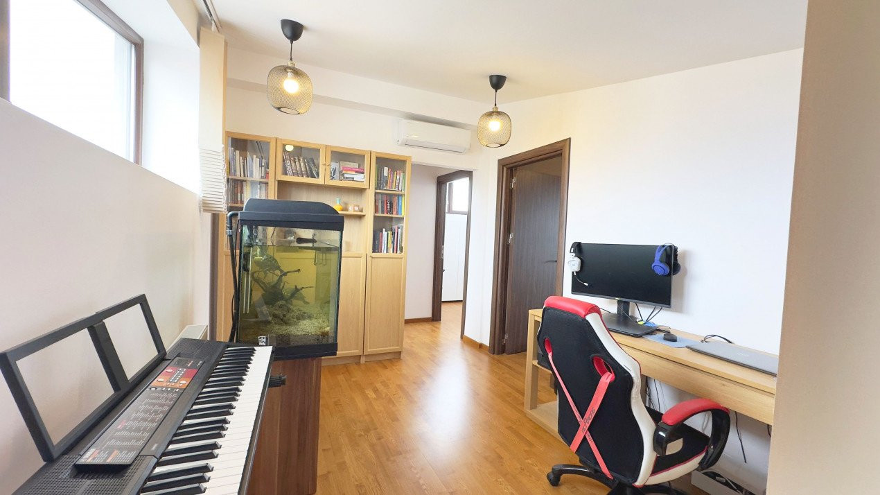 Apartament spațios cu 5 camere, vila 2010!