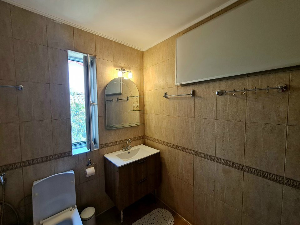 Vila de Vis în Domnești – Spațiu Generos și Confort Premium!
