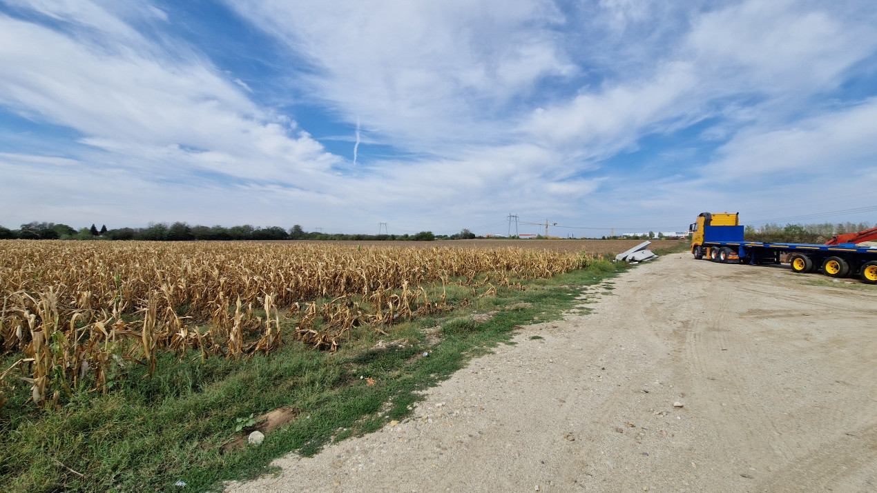 De vanzare 8400mp in Bolintin Deal pe strada Marasesti