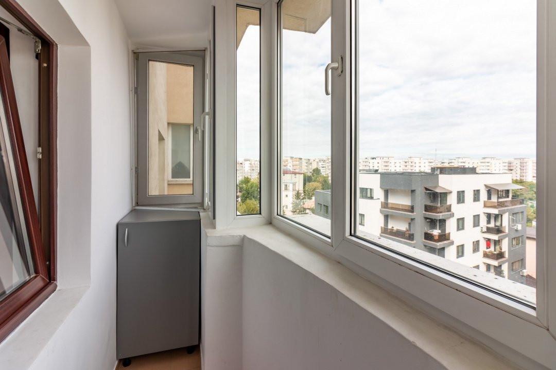 Apartament decomandat, 2 camere, 2 balcoane, Mall Vitan