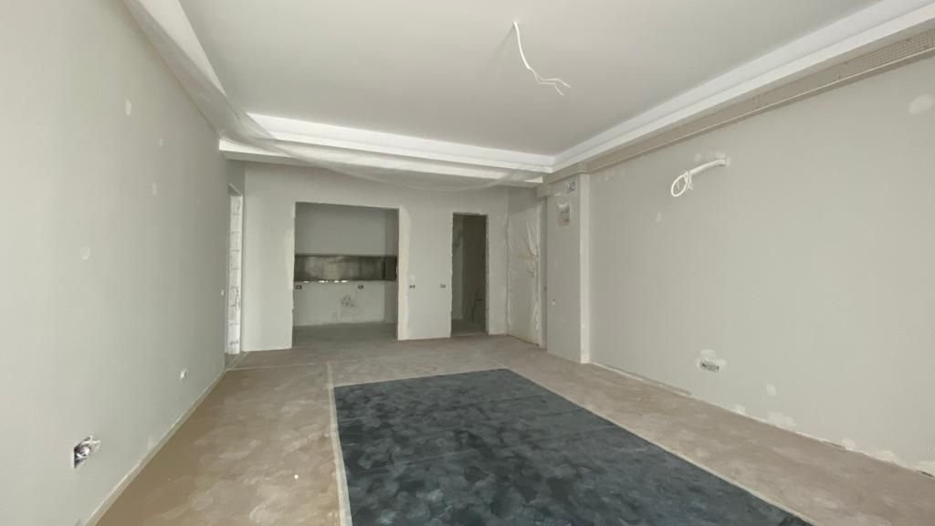 Unirii, apartament gata de mutat, cu gradina proprie 