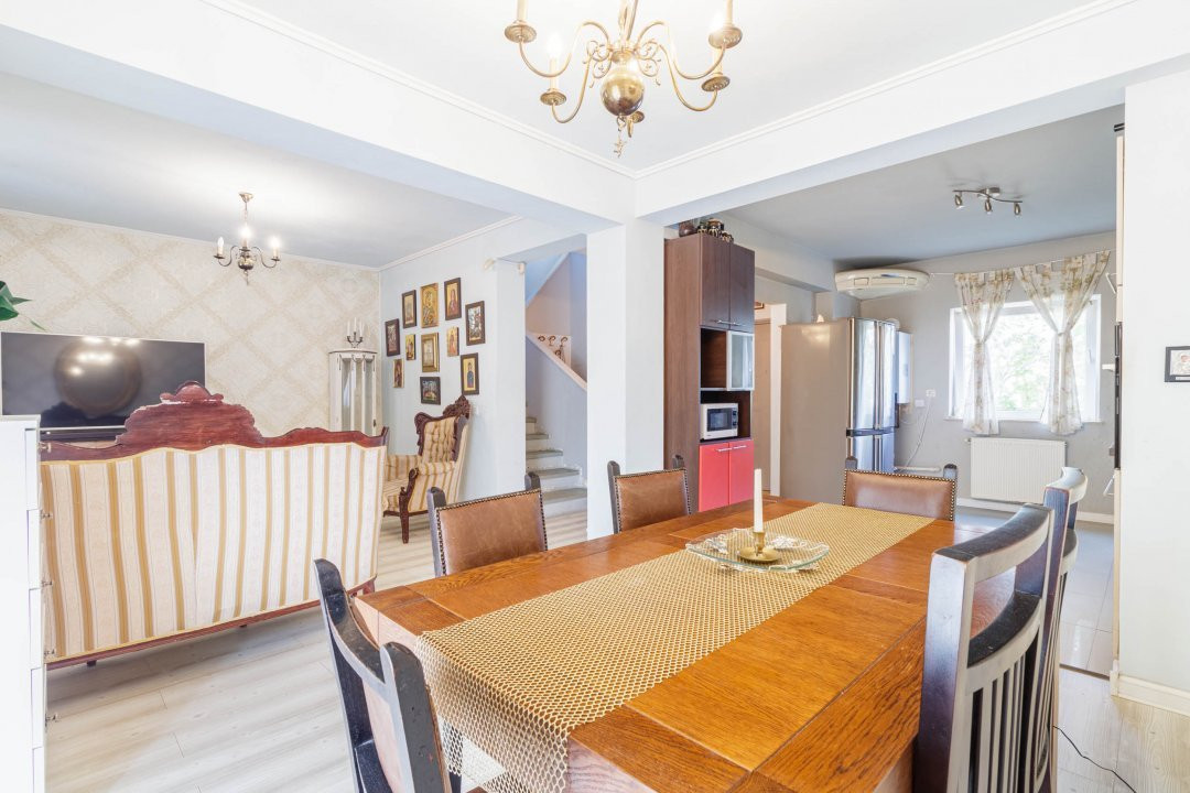 Vila P+2 in complex rezidential - Azur I , Pipera!