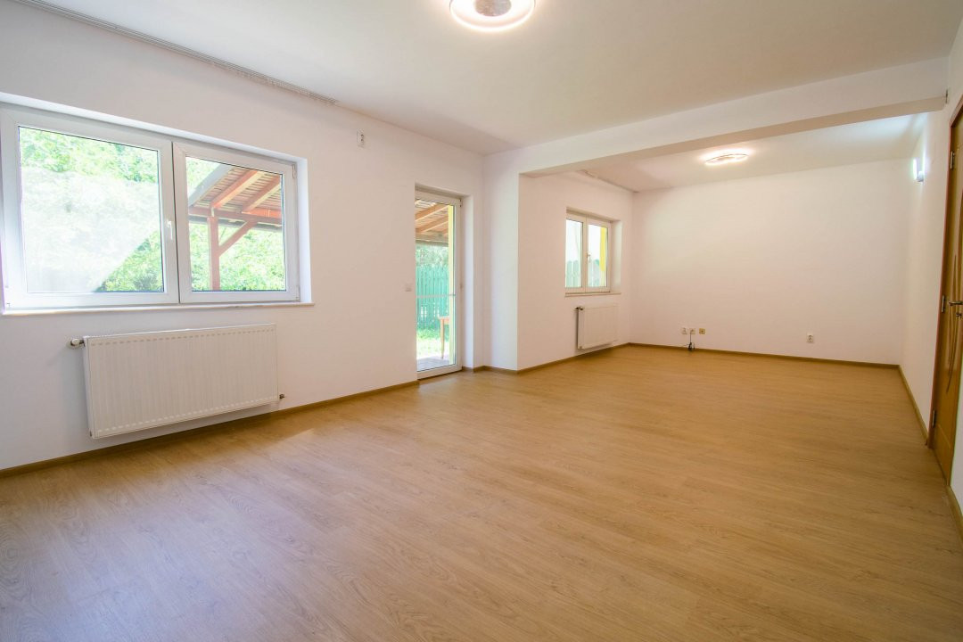 Vila in Cartier Azur-Pipera,3 camere ,teren 234 mp,renovata recent