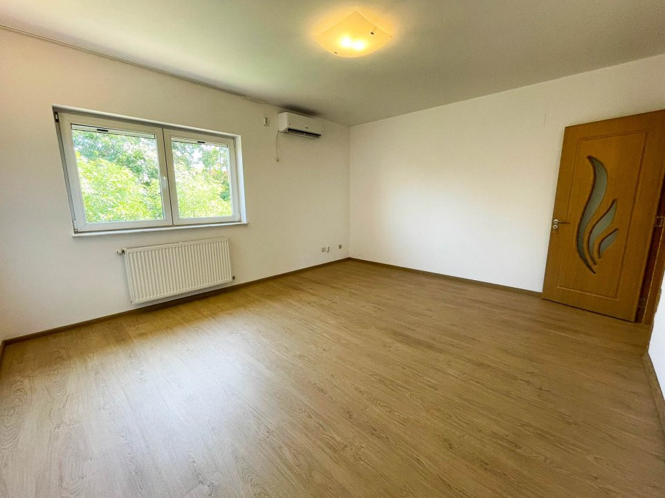 Vila in Cartier Azur-Pipera,3 camere ,teren 234 mp,renovata recent