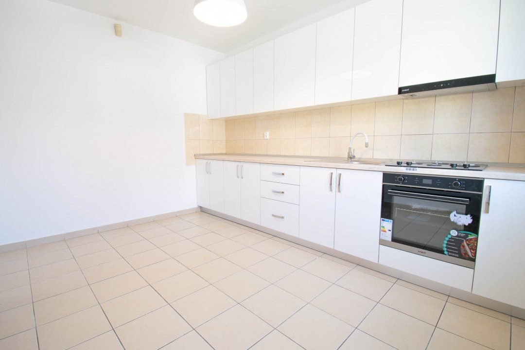 Vila in Cartier Azur-Pipera,3 camere ,teren 234 mp,renovata recent