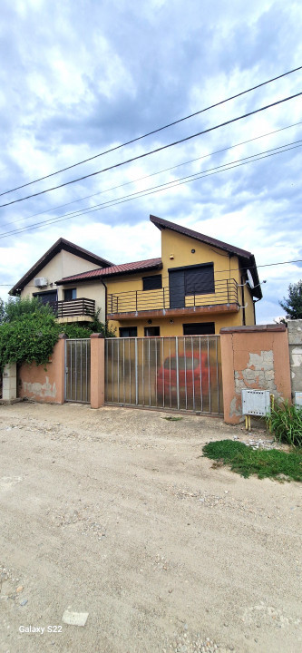 Casa de vanzare in Clinceni/Olteni- gata de mutat