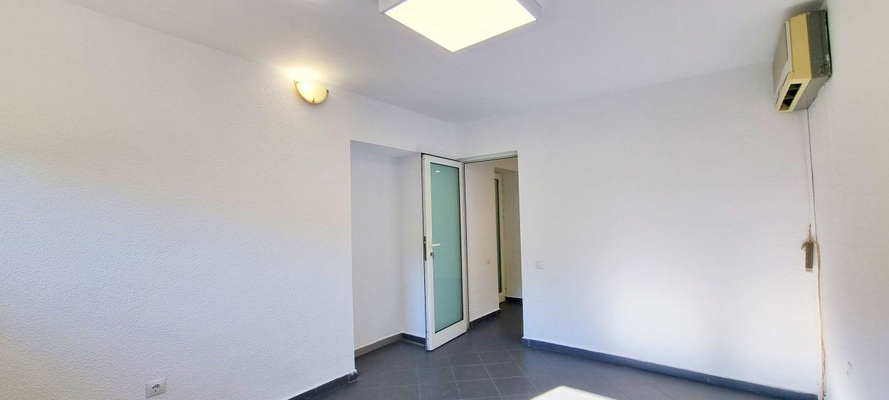 Apartament decomandat in Cotroceni, demisol cu 4 camere in suprafata de 82,73mp!