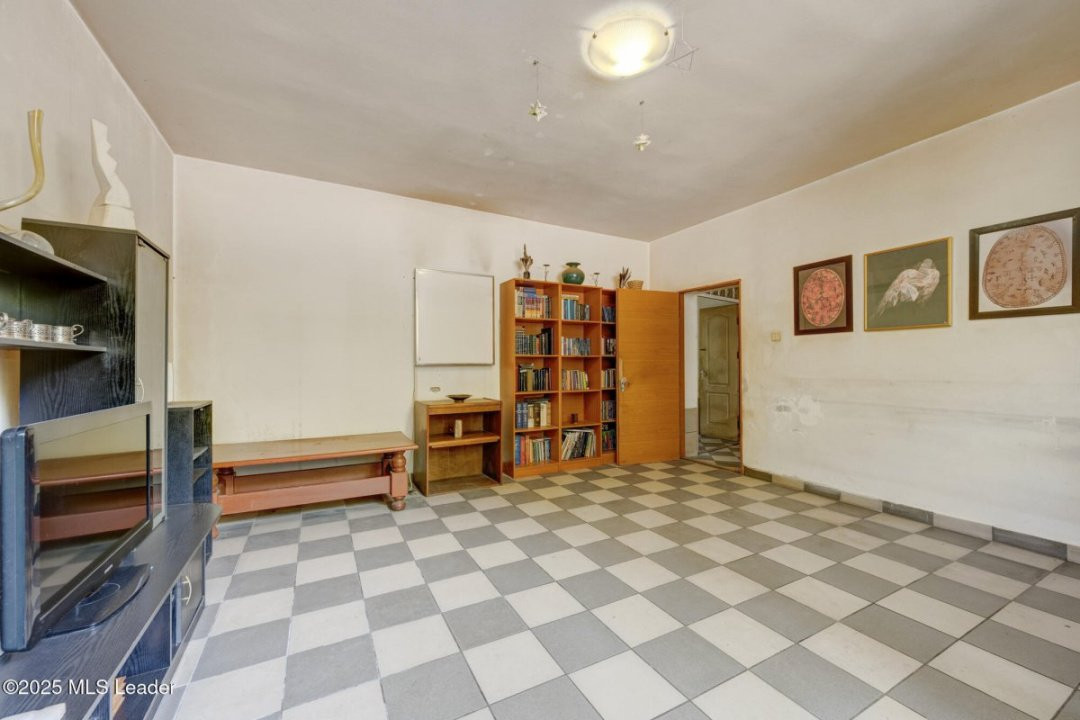 Vanzare imobil 8 camere, intrare Parc Carol