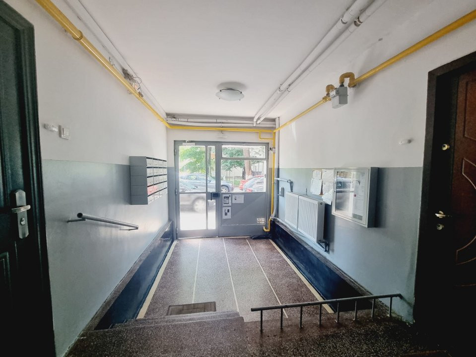 APARTAMENT 2 CAMERE LA 1 MINUT DE METROU 