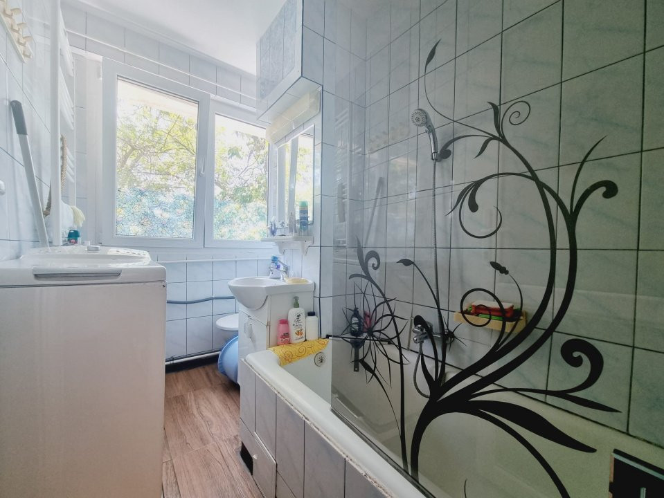 APARTAMENT 2 CAMERE LA 1 MINUT DE METROU 