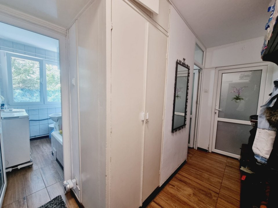 APARTAMENT 2 CAMERE LA 1 MINUT DE METROU 