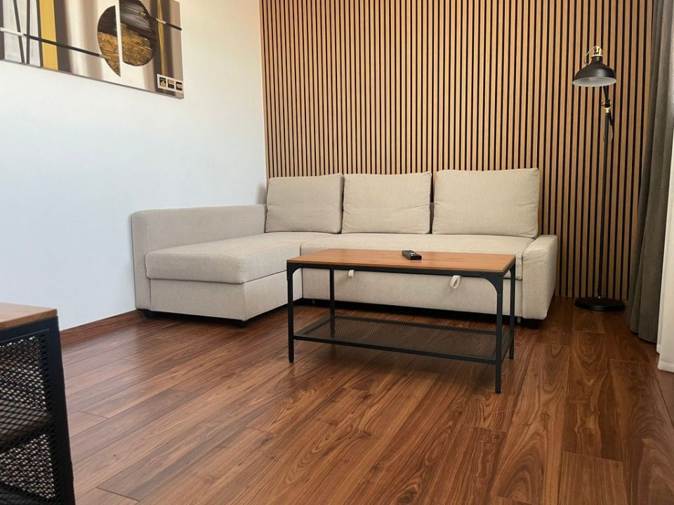 READY TO MOVE// 3 CAMERE CU TERASA 50MP// SPITAL FUNDENI