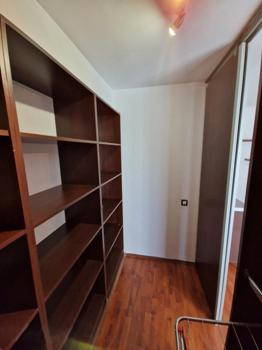 De inchiriat apt spatios de 2 camere cu boxa si loc de parcare/Popesti