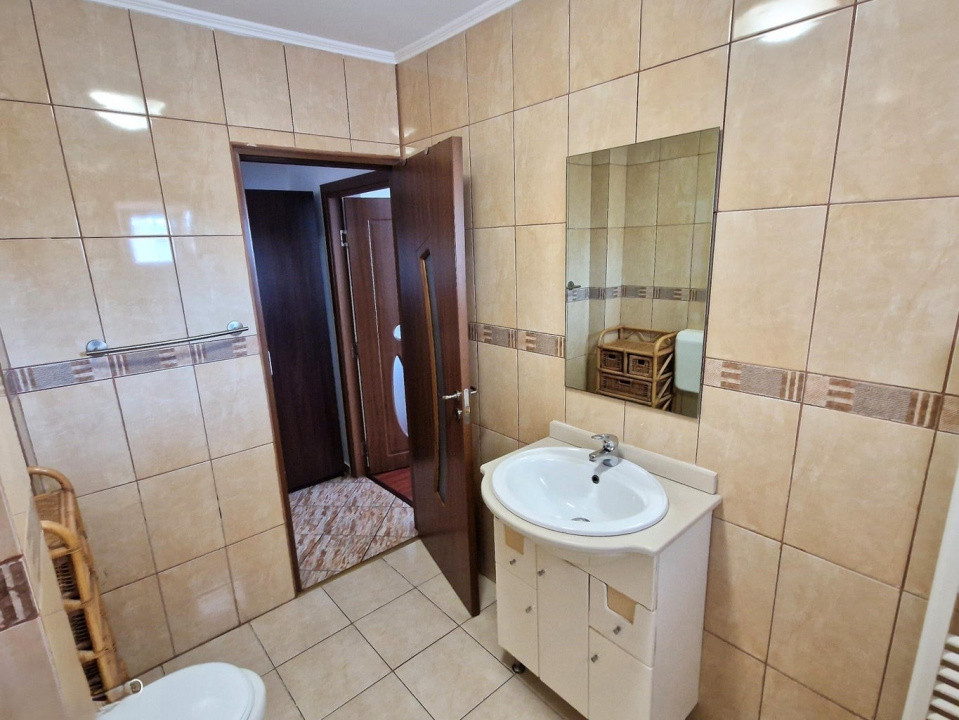 De inchiriat apt spatios de 2 camere cu boxa si loc de parcare/Popesti