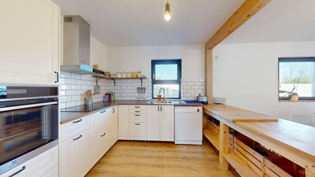 De vanzare vila moderna 5 camere, teren 1.100mp - Moara Vlasiei, Ilfov
