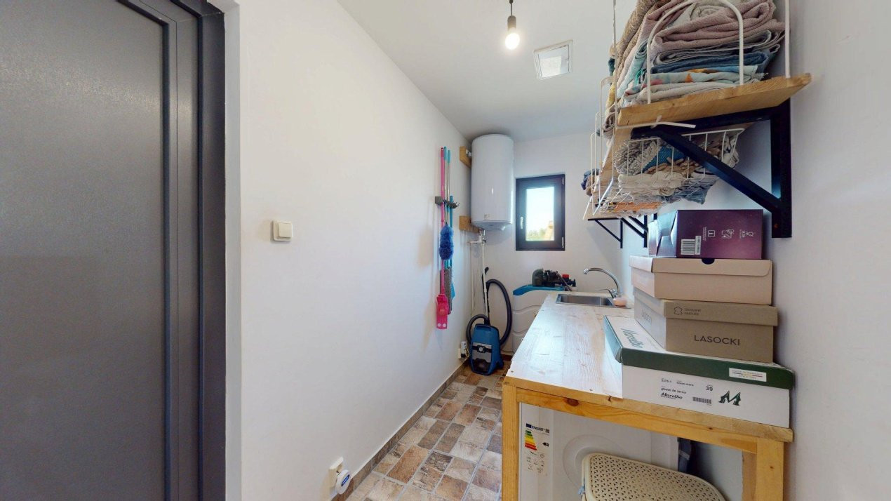 De vanzare vila moderna 5 camere, teren 1.100mp - Moara Vlasiei, Ilfov