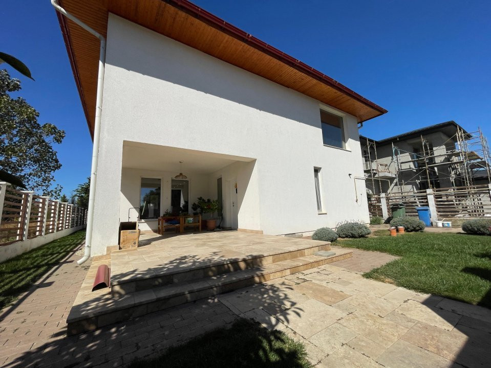 Vila deosebita 6 camere Comuna Berceni 