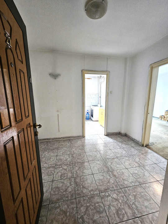 De vanzare 3 camere in Drumul Taberei pe bd. 1 Mai langa Kaufland 