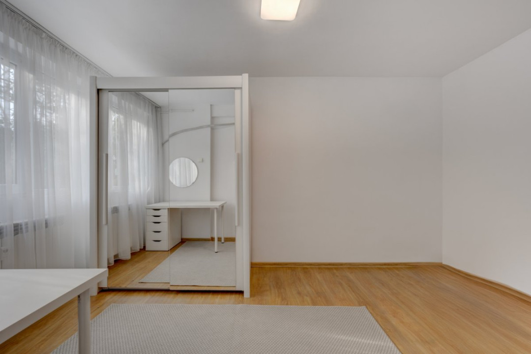 VIILOR - EROII REVOLUTIEI, 2 CAMERE 46 MP, ETAJ 4 DIN 4!