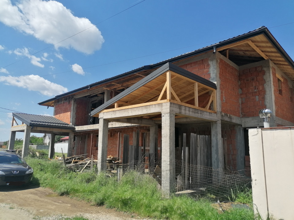 Vanzare casa/duplex - Dobreni, langa Com Berceni- stadiu constructie''la rosu'' 