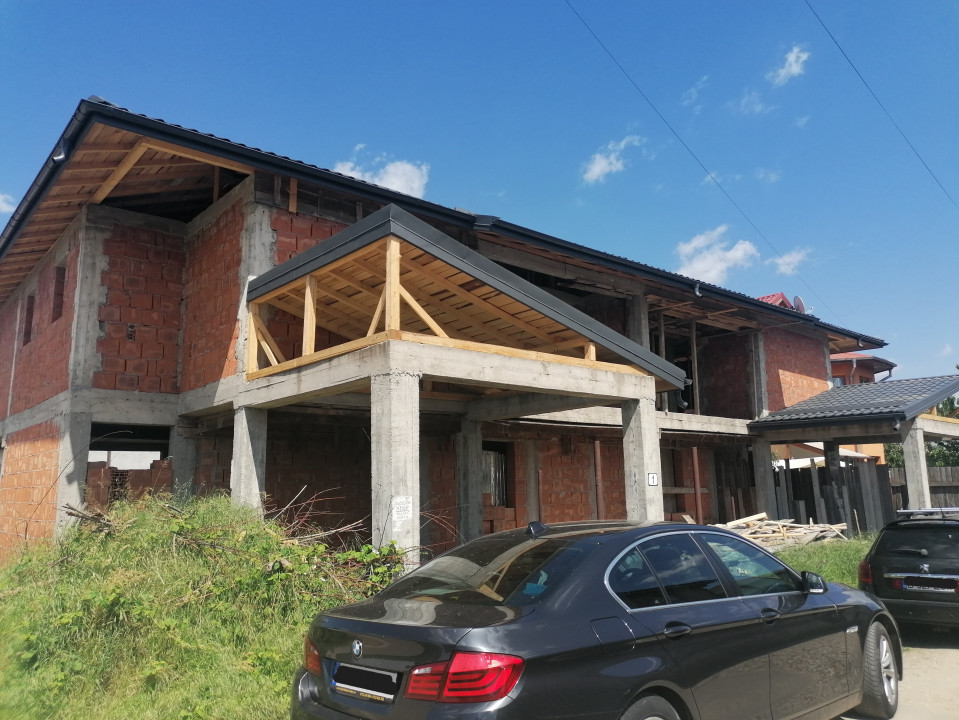 Vanzare casa/duplex - Dobreni, langa Com Berceni- stadiu constructie''la rosu'' 