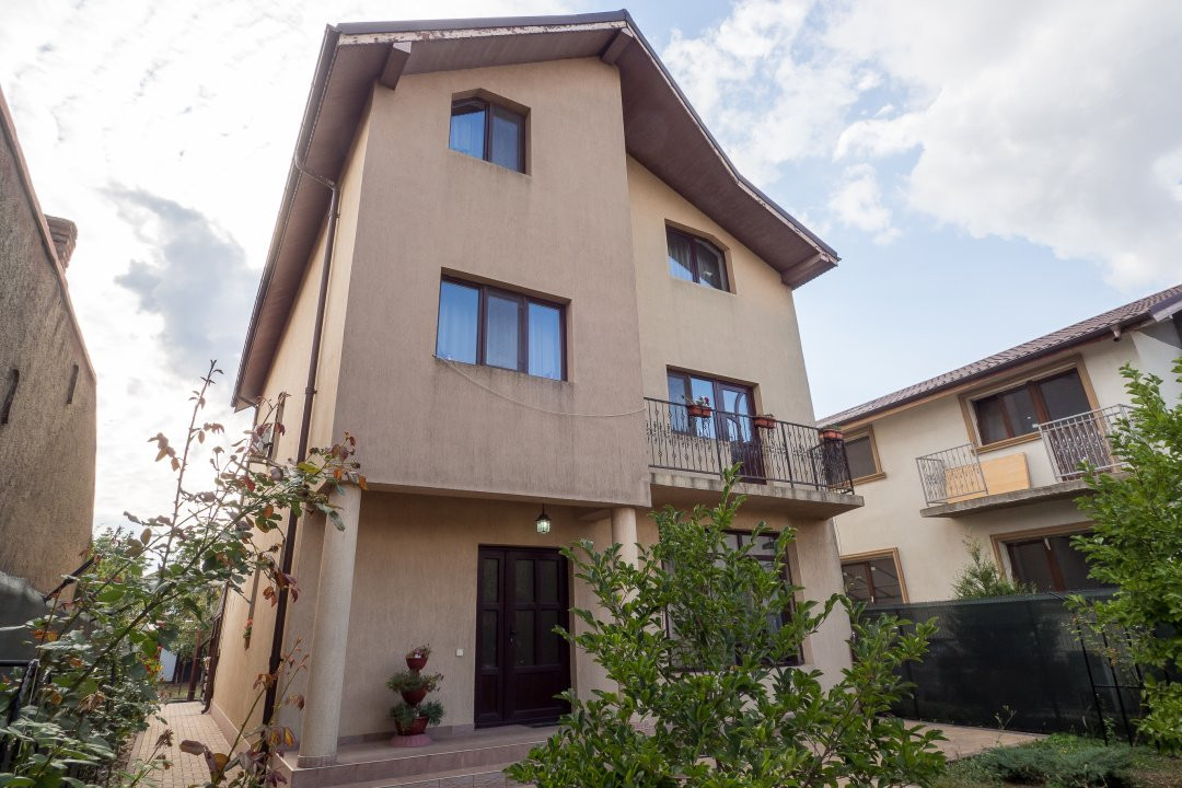 Vila individuala 7 camere Afumati, rezidentiala sau HoReCa, curte 608mp