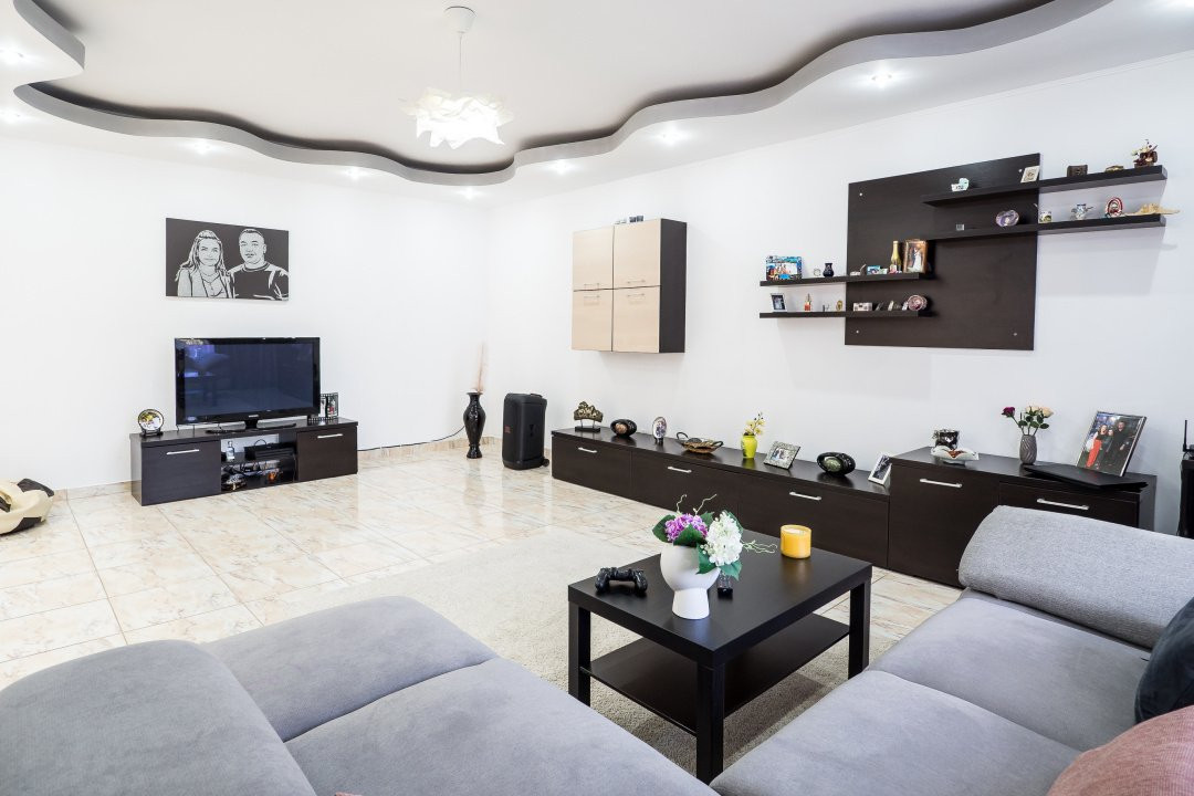 Vila individuala 7 camere Afumati, rezidentiala sau HoReCa, curte 608mp