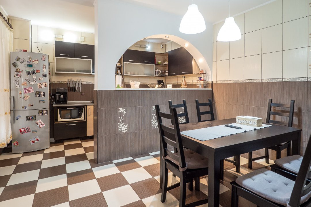 Vila individuala 7 camere Afumati, rezidentiala sau HoReCa, curte 608mp