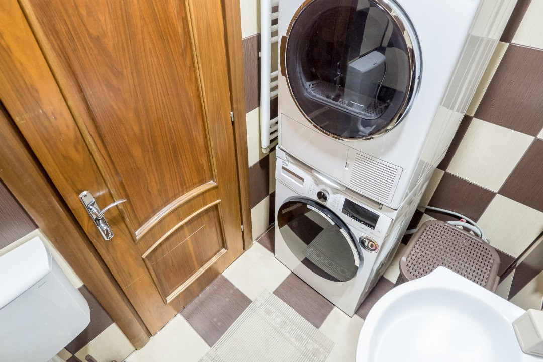 Vila individuala 7 camere Afumati, rezidentiala sau HoReCa, curte 608mp