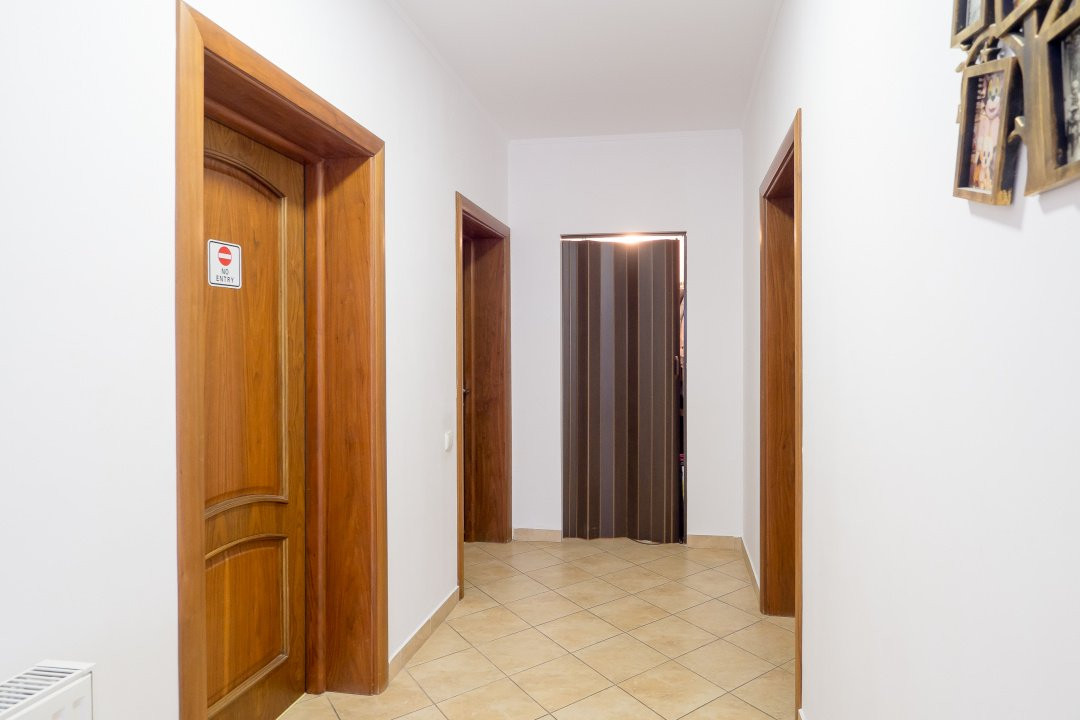 Vila individuala 7 camere Afumati, rezidentiala sau HoReCa, curte 608mp