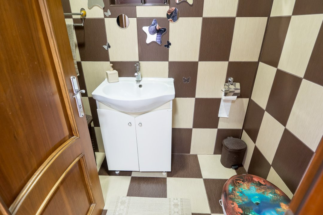 Vila individuala 7 camere Afumati, rezidentiala sau HoReCa, curte 608mp
