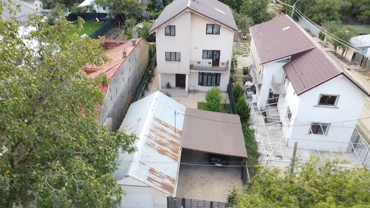 Vila individuala 7 camere Afumati, rezidentiala sau HoReCa, curte 608mp