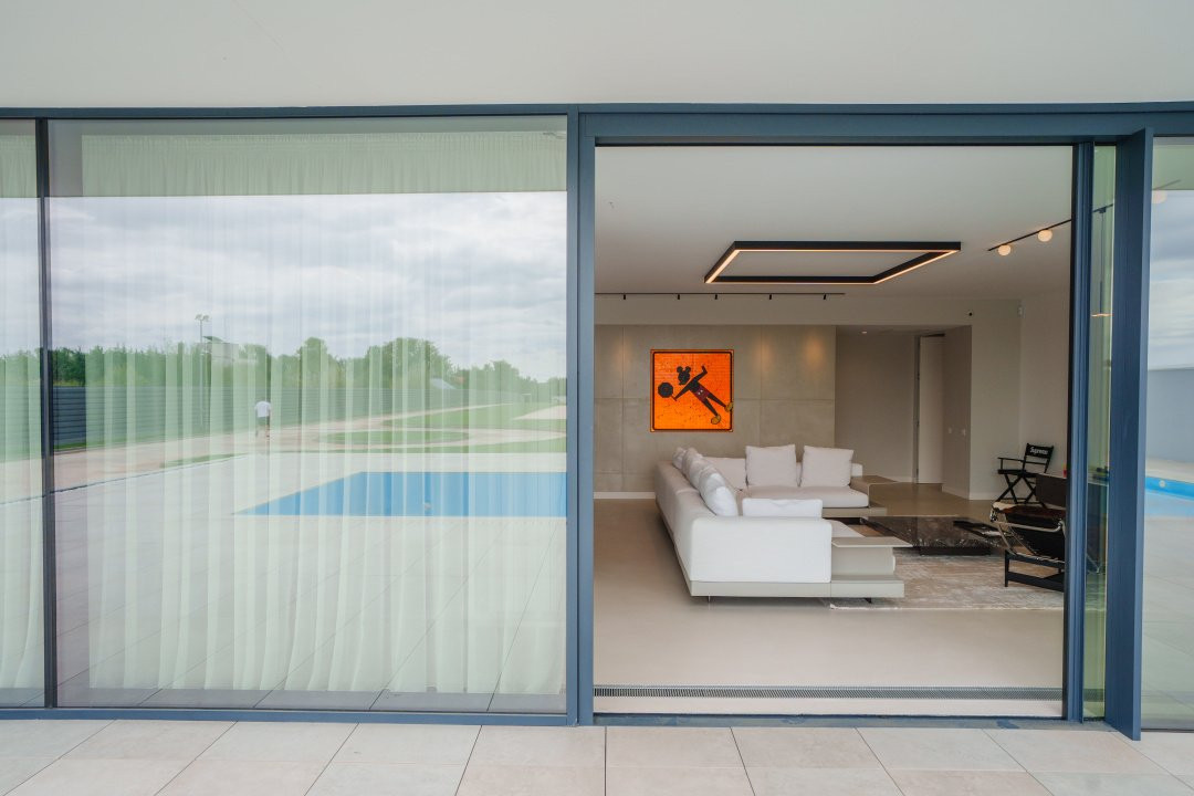 Proprietate exclusivistă în Izvorani | Design minimalist 