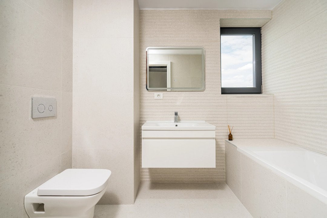 Apartament 3 camere mobilat cu 2 locuri parcare Nord 