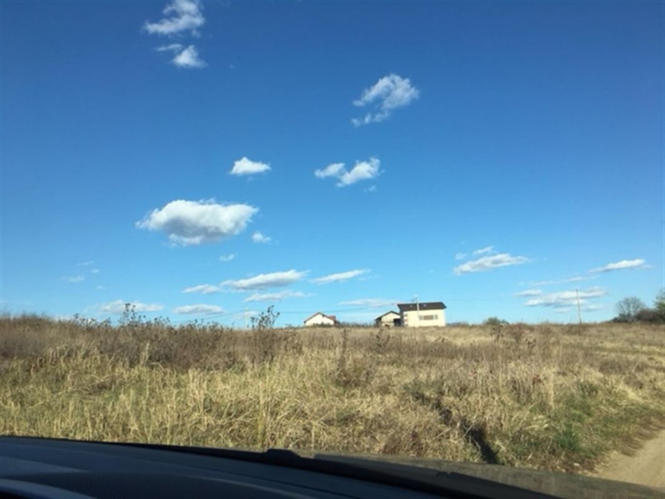 Devânzare teren construibil Periș, apoape de Primărie str. Îngerașilor
