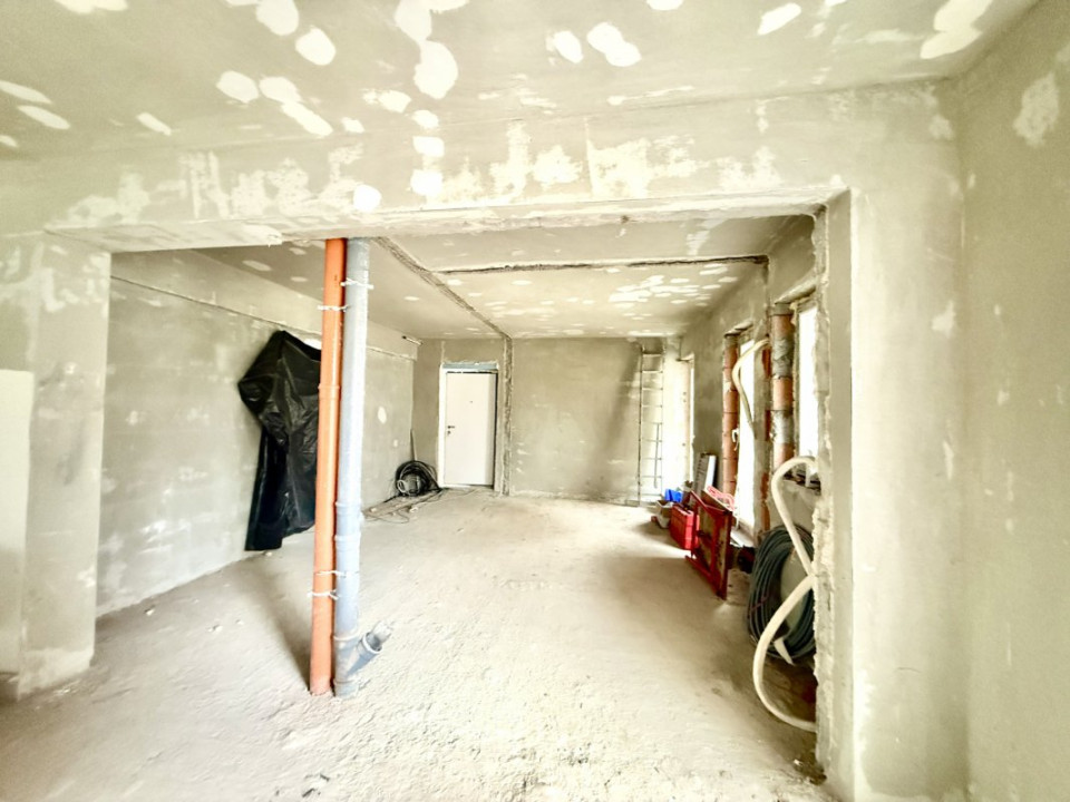 Pipera Azur acces A3 spatiu parter cu terasa 