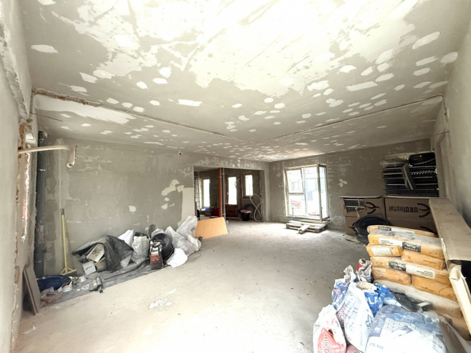 Pipera Azur acces A3 spatiu parter cu terasa 