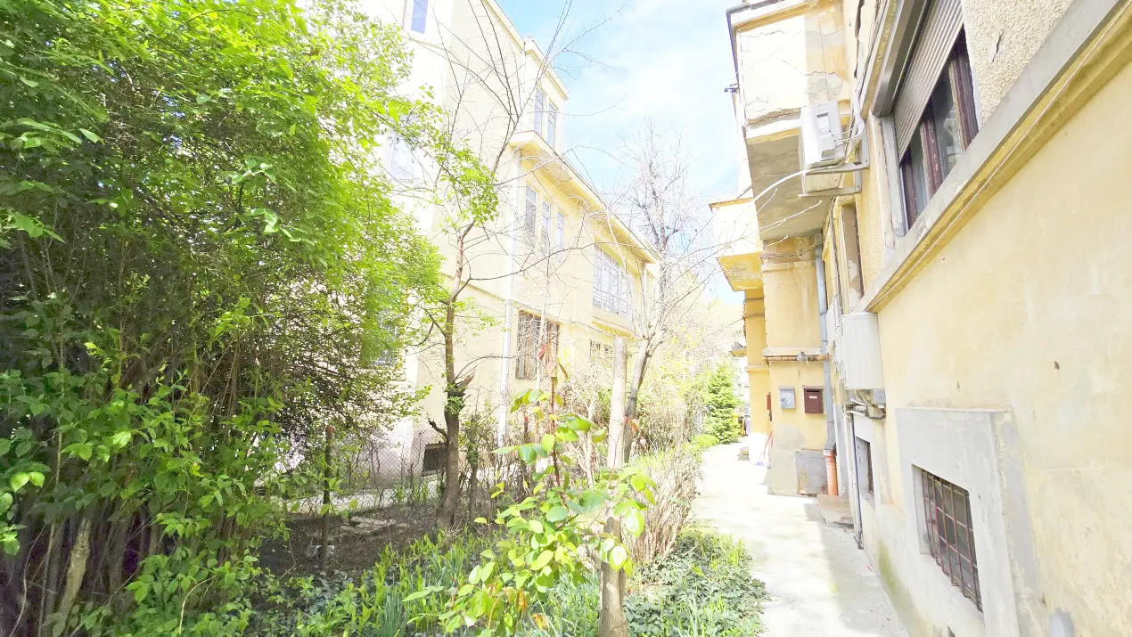 Garsonieră cochetă în Cotroceni – mică, veselă și gata de mutat!