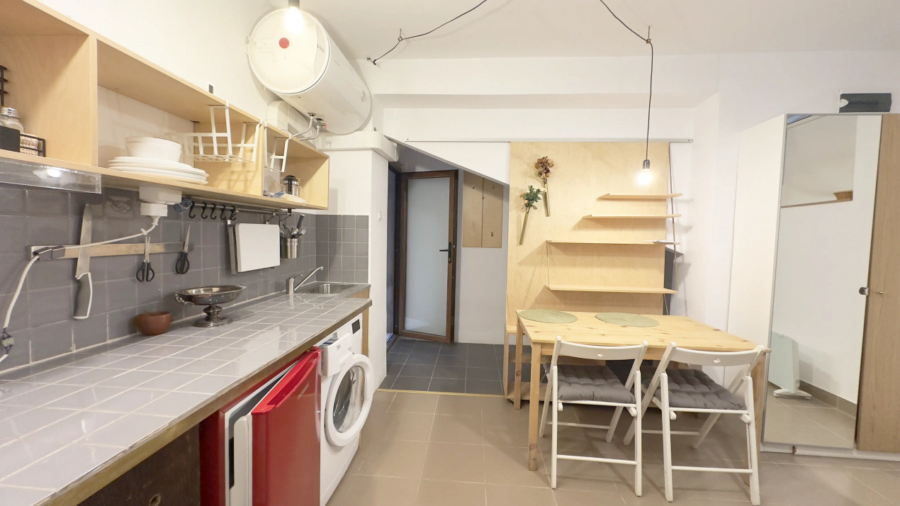 Garsonieră cochetă în Cotroceni – mică, veselă și gata de mutat!