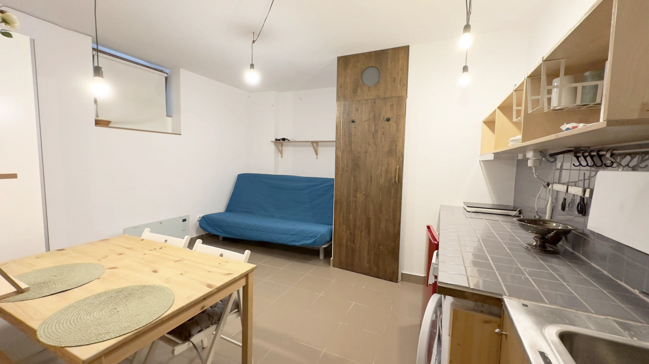 Garsonieră cochetă în Cotroceni – mică, veselă și gata de mutat!