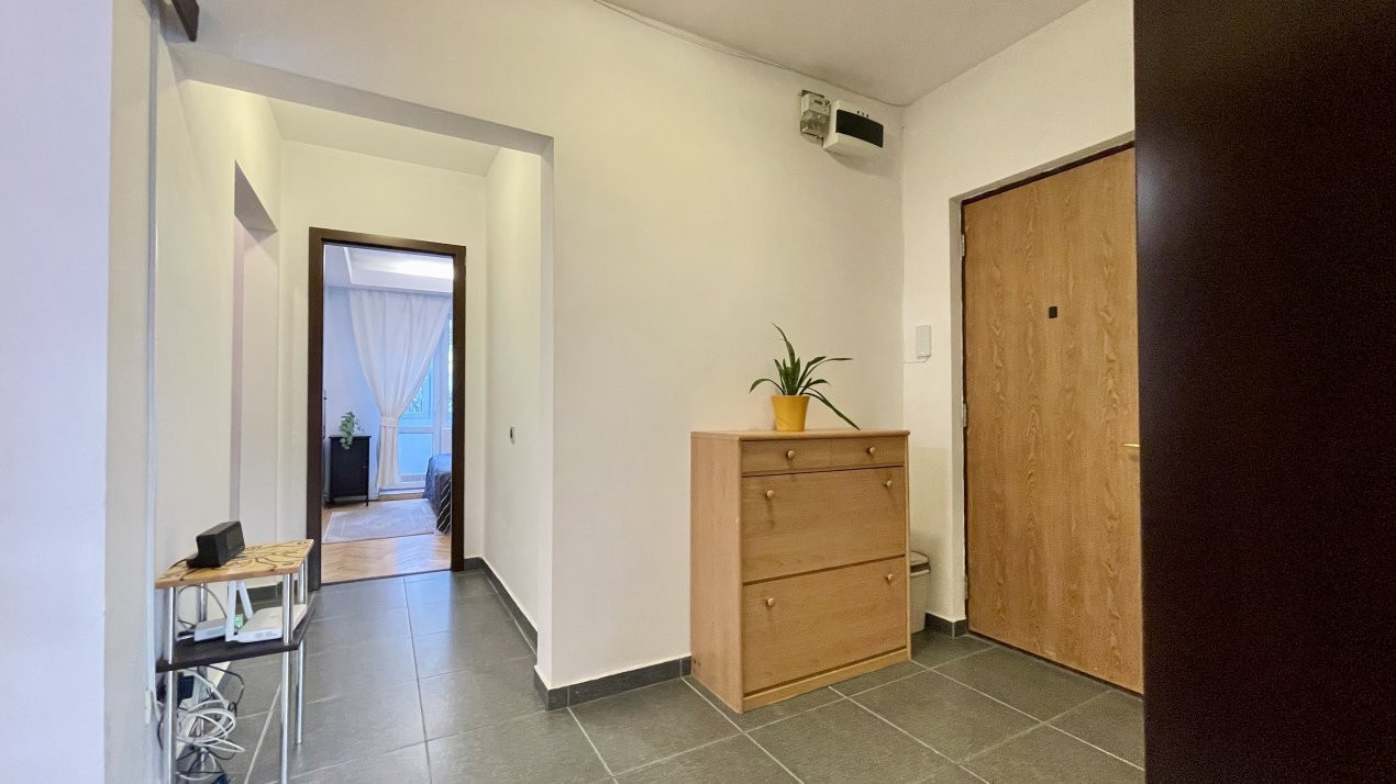 Inchiriere 3 camere Vitan-Kaufland, centrala proprie