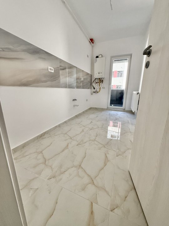 Garsoniera cartier Militari Residence - mutare imediata!!