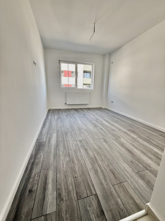 Garsoniera cartier Militari Residence - mutare imediata!!