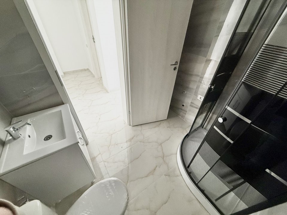 Garsoniera cartier Militari Residence - mutare imediata!!