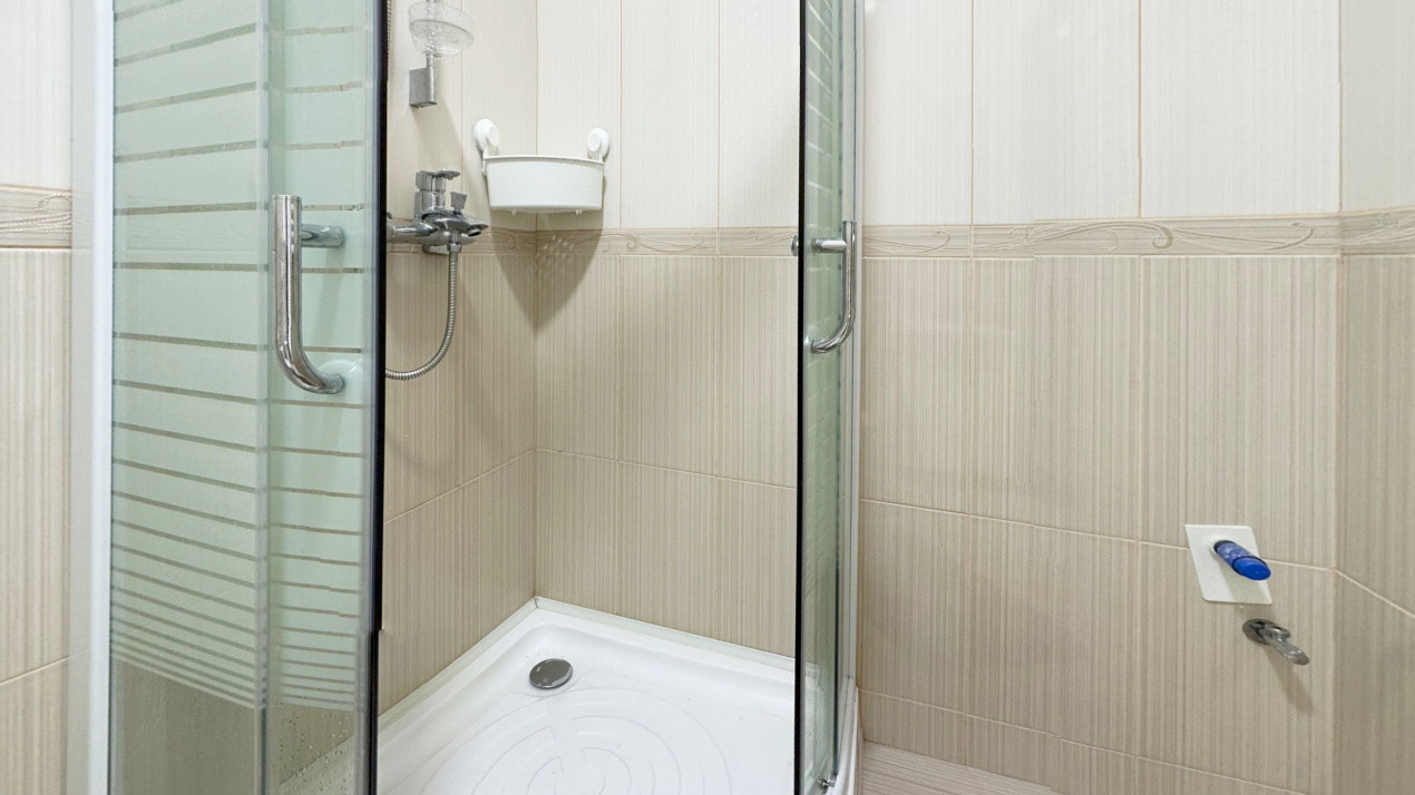 Doua apartamente la pret de unul!