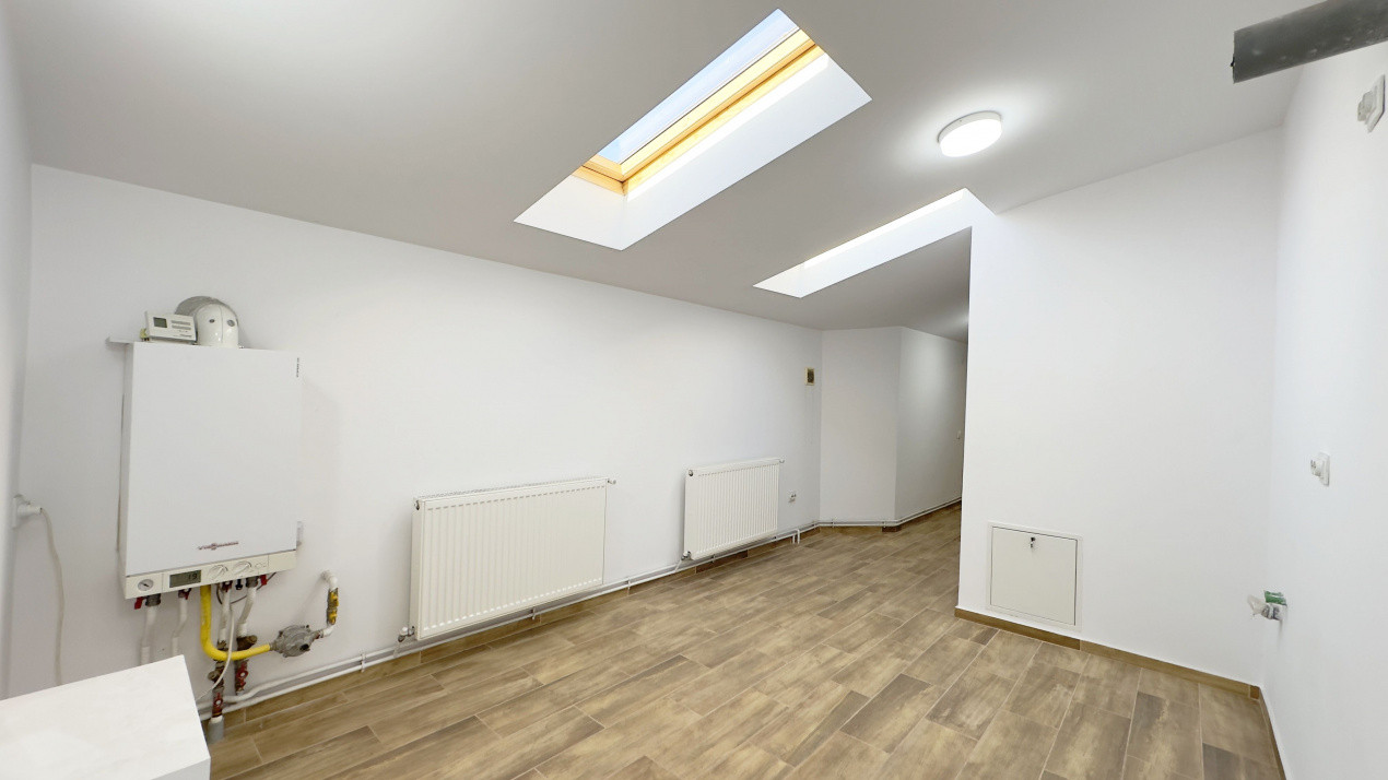 Doua apartamente la pret de unul!