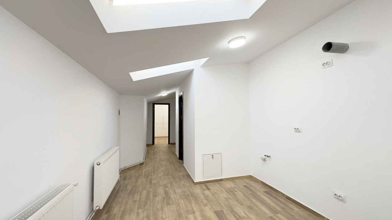 Doua apartamente la pret de unul!