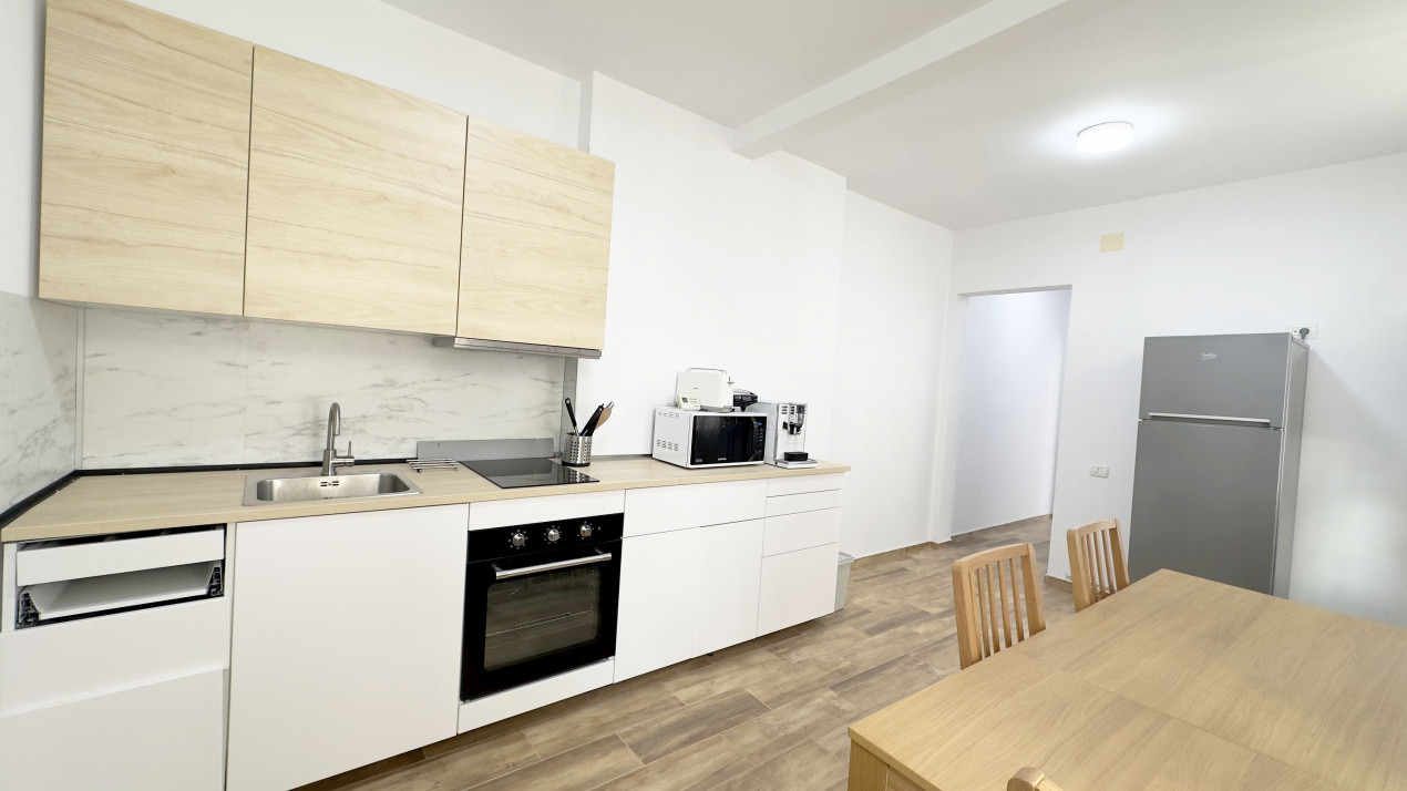 Doua apartamente la pret de unul!